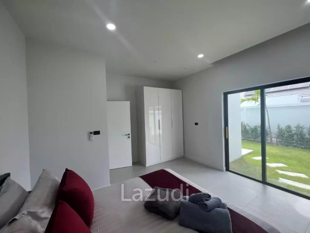 MODA HARMONY : New Modern 3 Bed 4 Bath Pool Villa with Solar