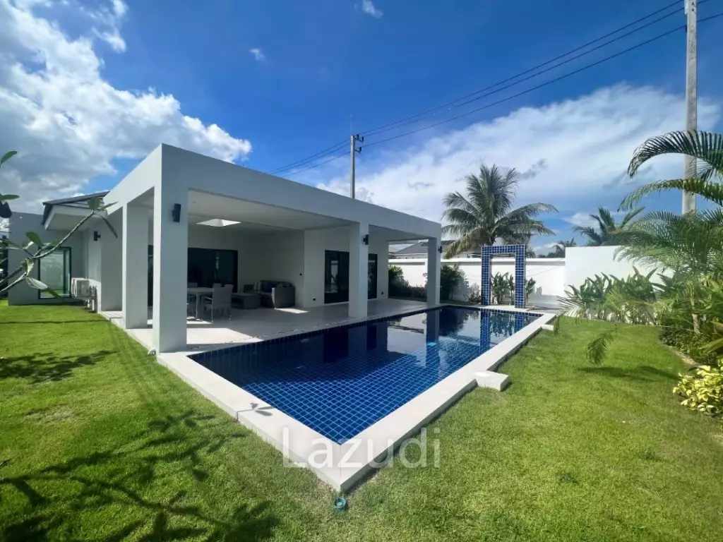 MODA HARMONY : New Modern 3 Bed 4 Bath Pool Villa with Solar