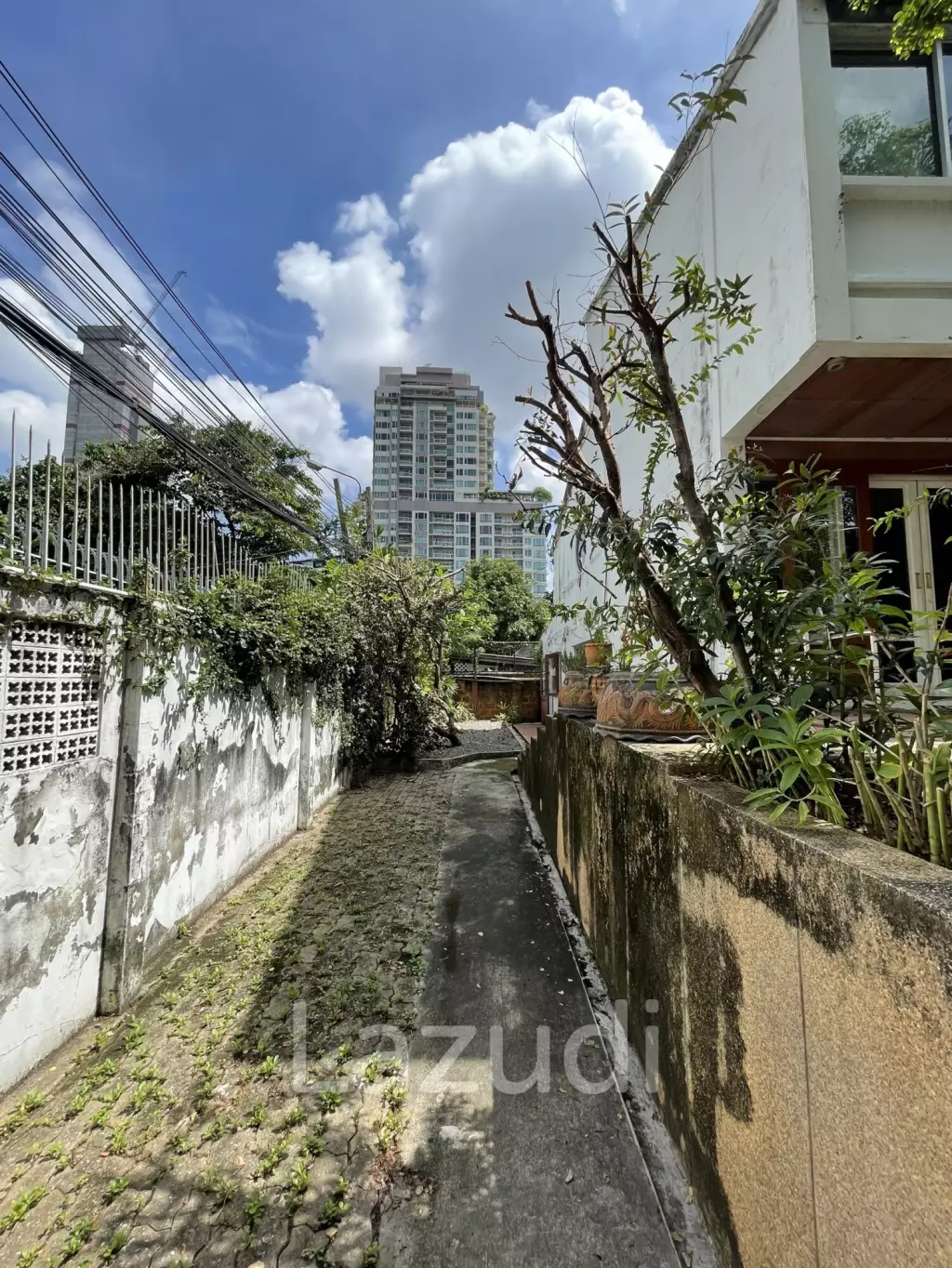 4 Bed Detached House 126.9sq.w For Sale in Asoke