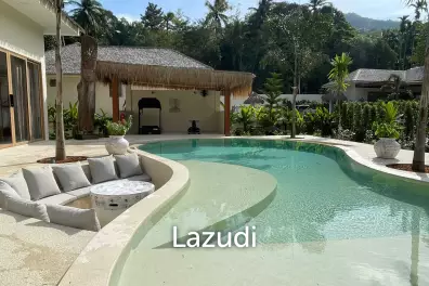 Stunning 4-Bedroom Balinese Villa with Private Pool and Fitness Area in the Heart of Koh Phangan