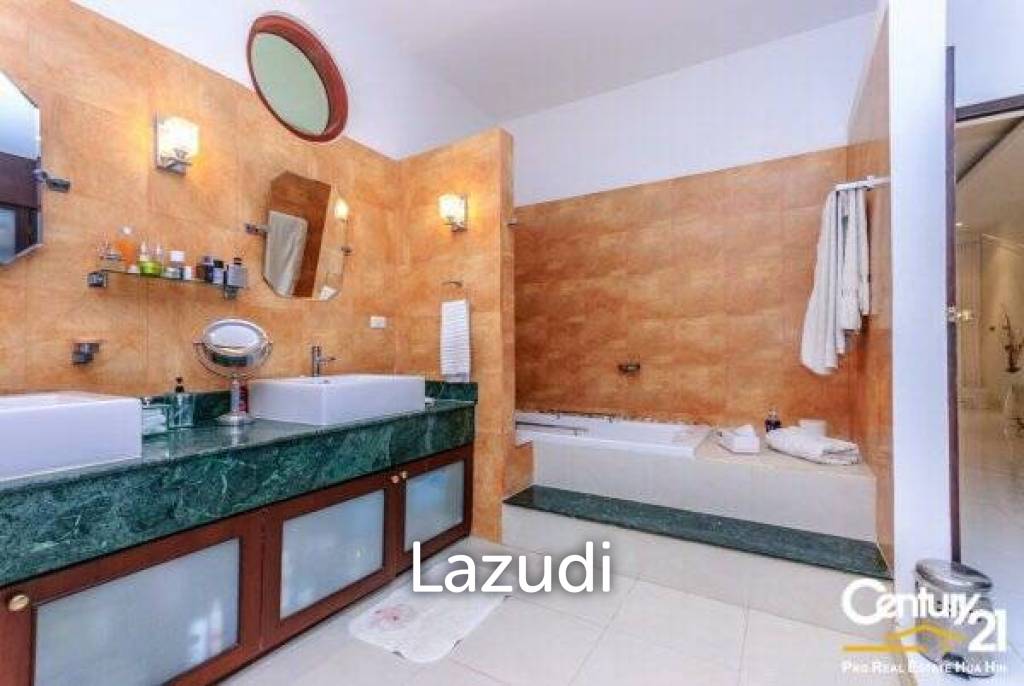 PALM HILLS HOMES : Luxury 3 bed Pool Villa On Golf Course