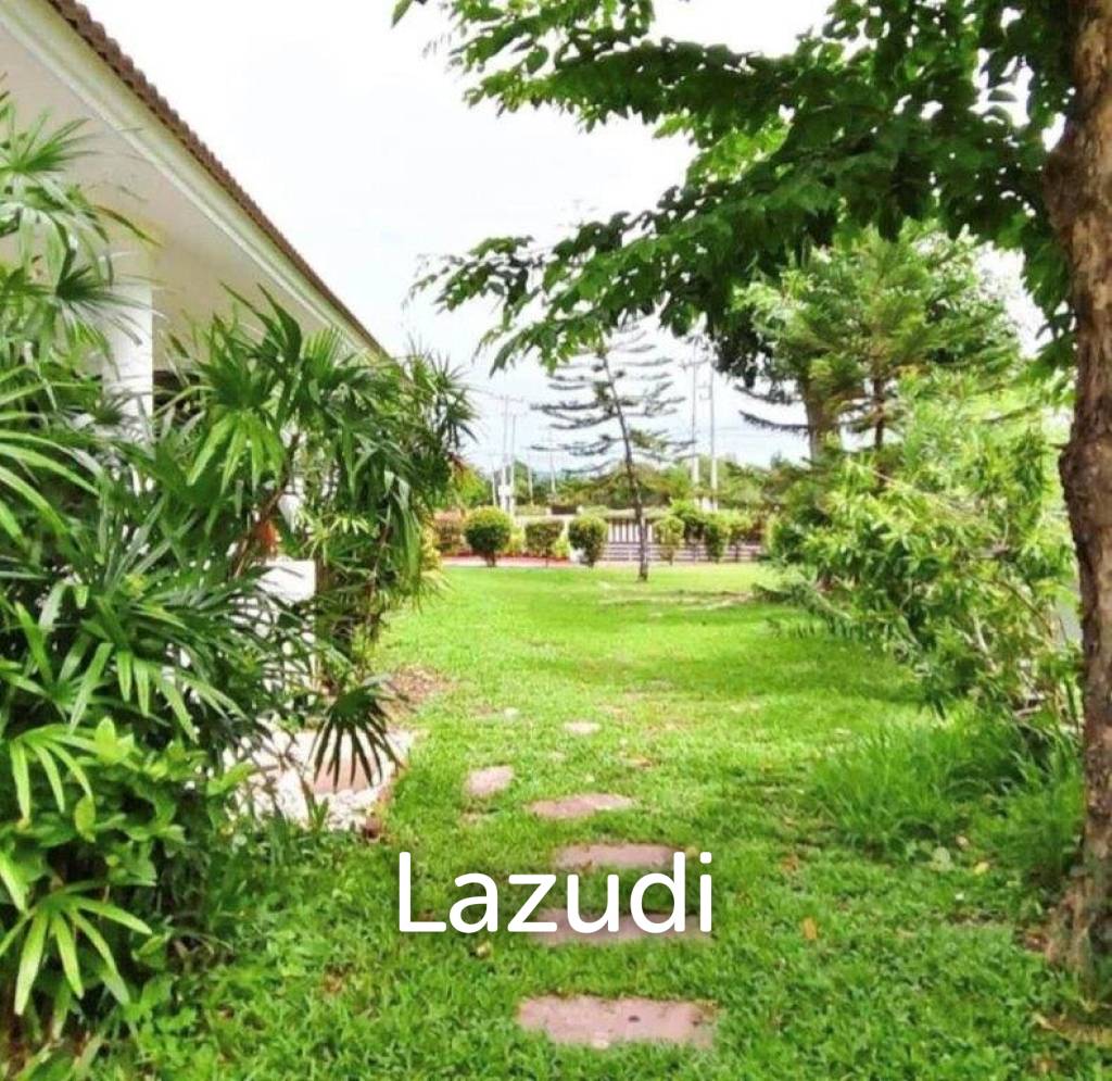 PALM HILLS HOMES : Luxury 3 bed Pool Villa On Golf Course