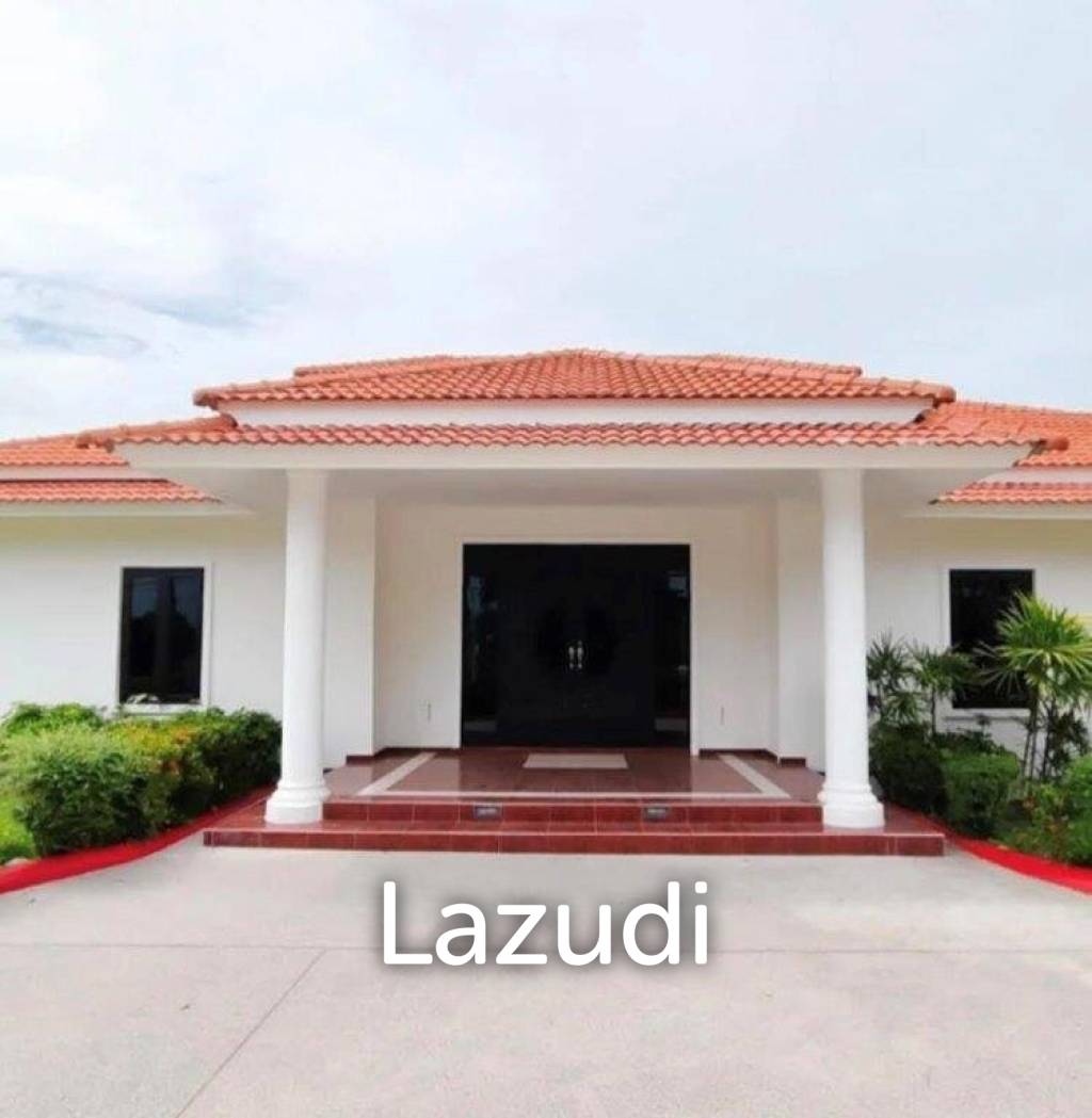 PALM HILLS HOMES : Luxury 3 bed Pool Villa On Golf Course