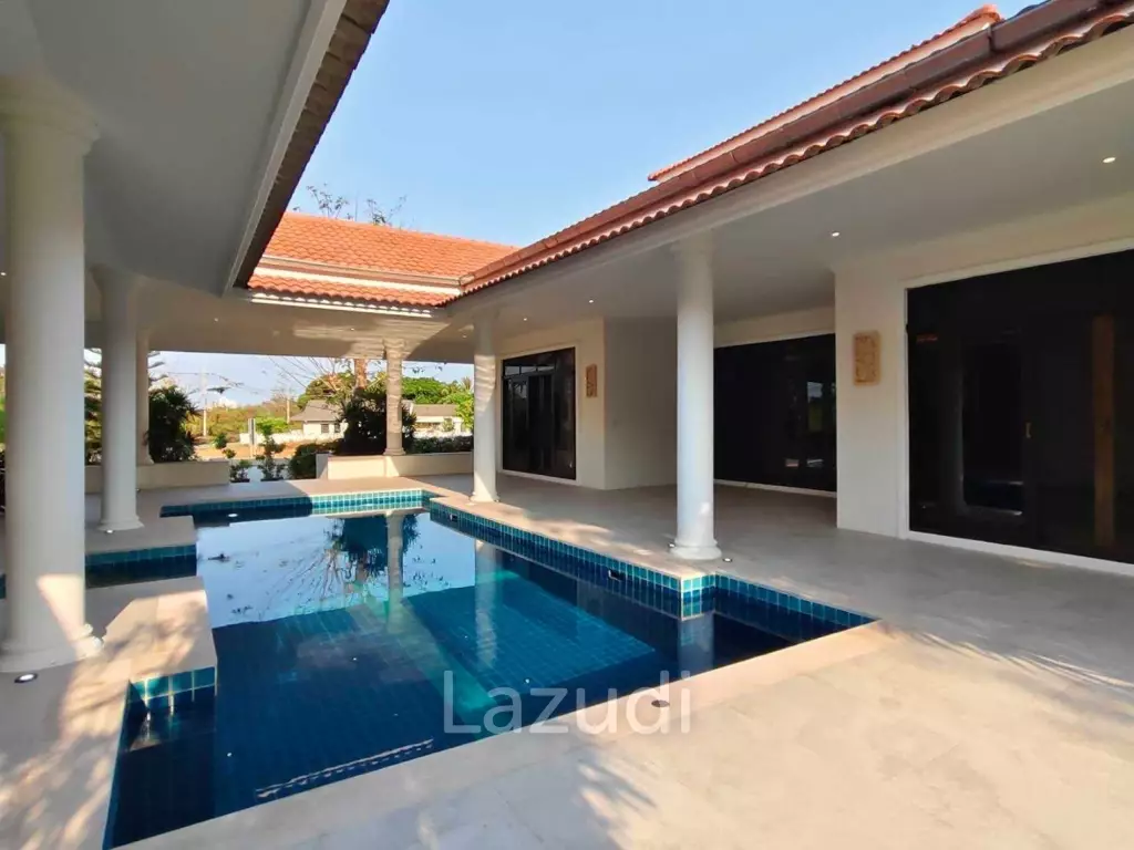 PALM HILLS HOMES : Luxury 3 bed Pool Villa On Golf Course
