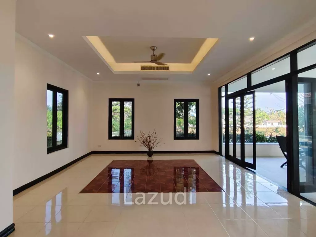 PALM HILLS HOMES : Luxury 3 bed Pool Villa On Golf Course