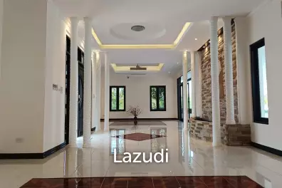 PALM HILLS HOMES : Luxury 3 bed Pool Villa On Golf Course