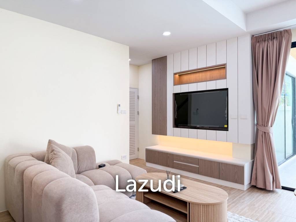 Standalone 2-Storey Pool Villa for Sale in Mueang Phuket