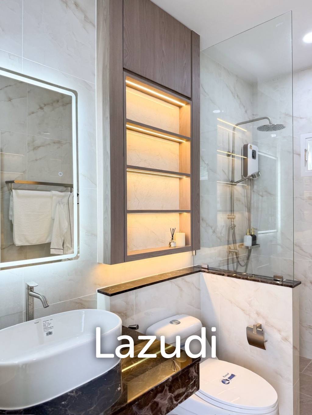 Standalone 2-Storey Pool Villa for Sale in Mueang Phuket