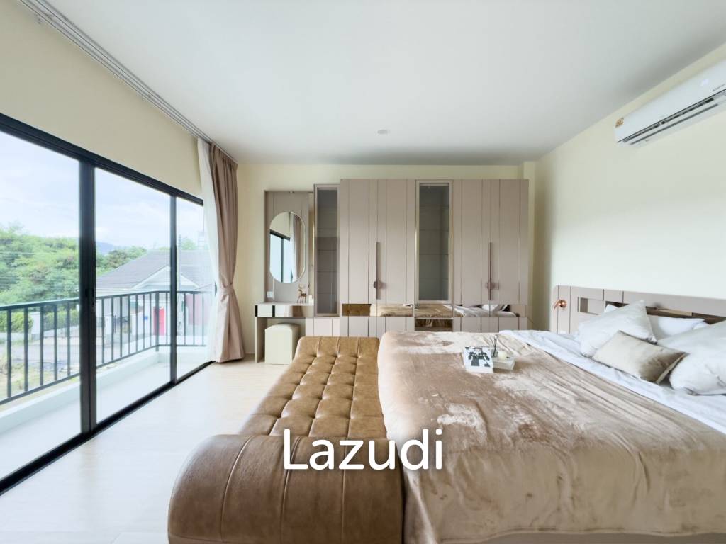 Standalone 2-Storey Pool Villa for Sale in Mueang Phuket