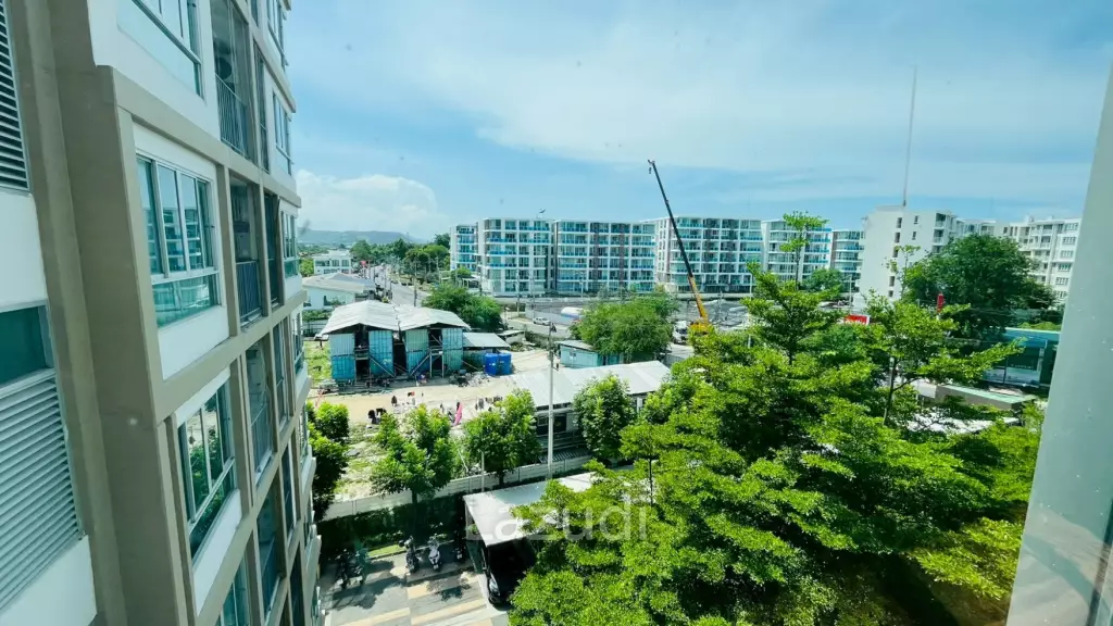 Baan Imm Aim : 30 sqm Studio Condo on 6th floor with View