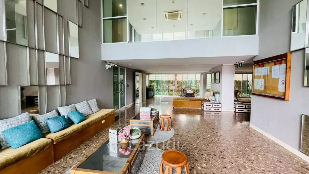Baan Imm Aim : 30 sqm Studio Condo on 6th floor with View