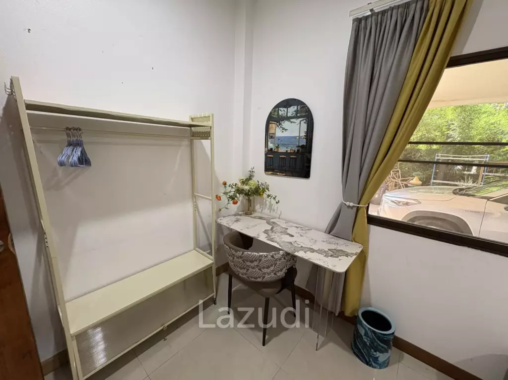 Grand 6-Bedroom Private Pool Villa for Rent in Jomtien