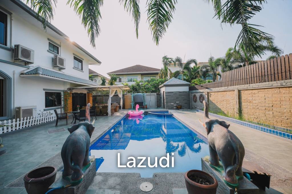 Grand 6-Bedroom Private Pool Villa for Rent in Jomtien