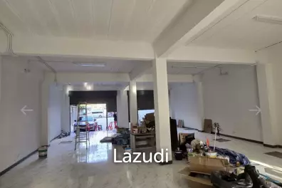 645 sqm 4-Storey Mixed-Use Building in Bang Son Ban Pho Chachoengsao
