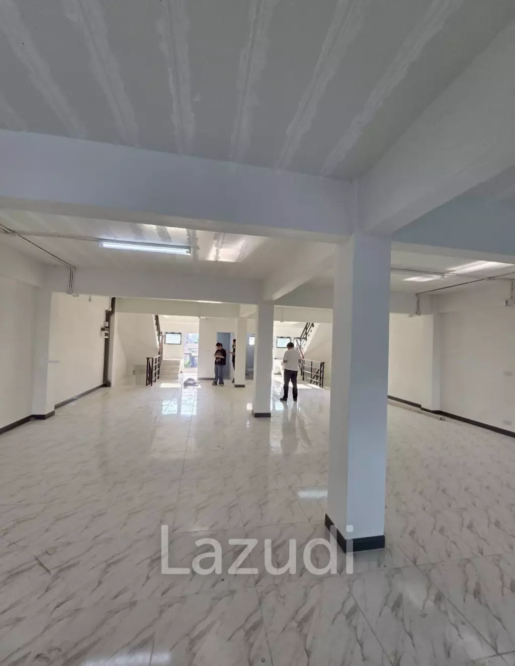 645 sqm 4-Storey Mixed-Use Building in Bang Son Ban Pho Chachoengsao