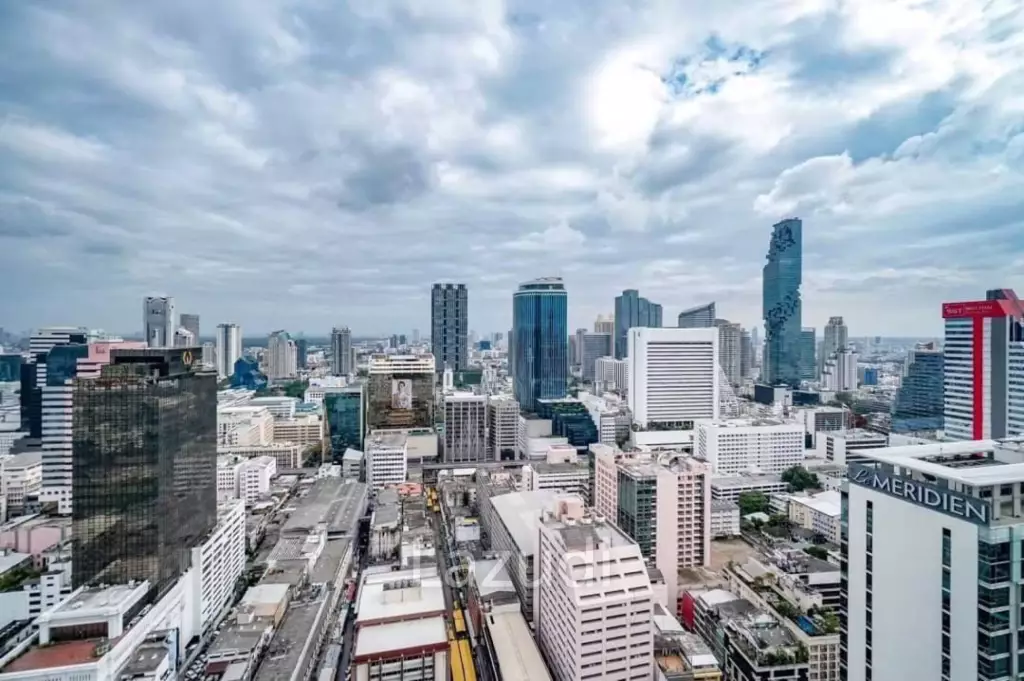 31 sqm high-floor condo at Ashton Chula-Silom in Si Phraya Bang Rak