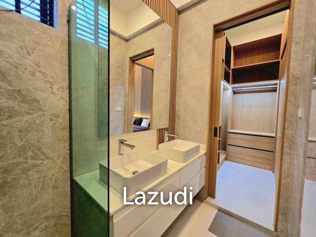 99 VILLAGE : Modern 4 Bed Pool Villa near Black Mountain area