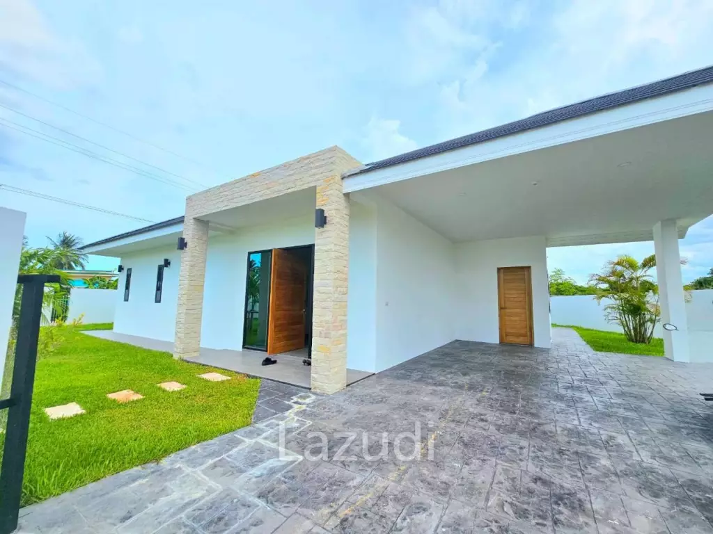 Modern 210 sqm Pool Villa on 640 sqm Land in Hin Lek Fai Hua Hin