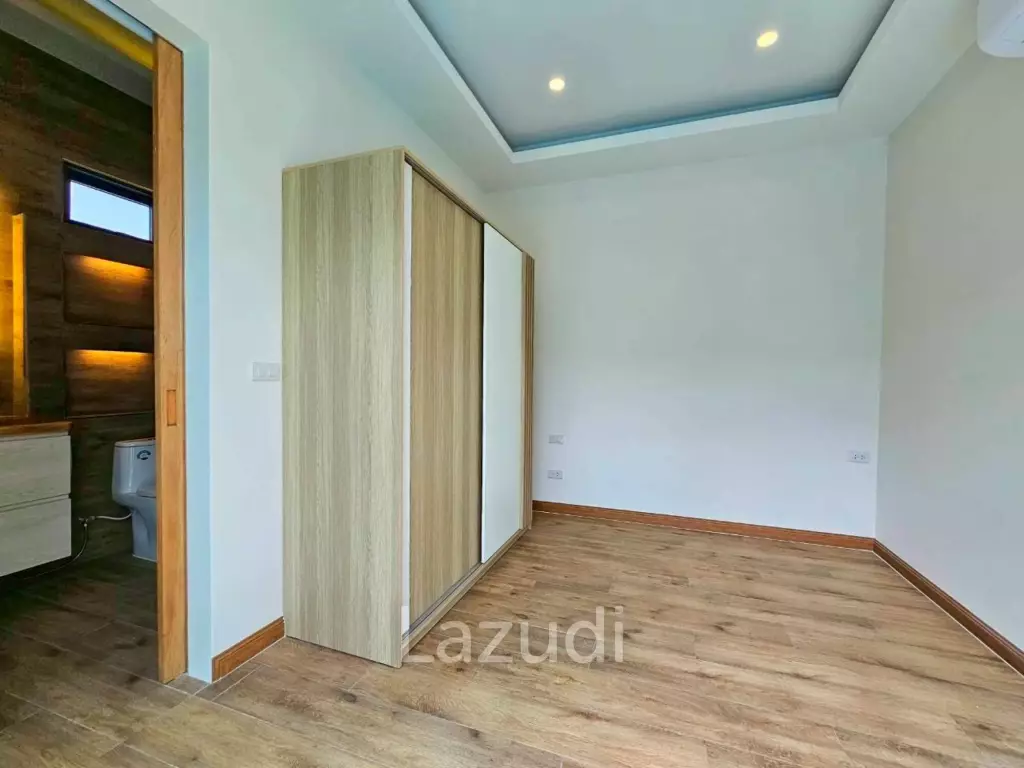 Modern 210 sqm Pool Villa on 640 sqm Land in Hin Lek Fai Hua Hin