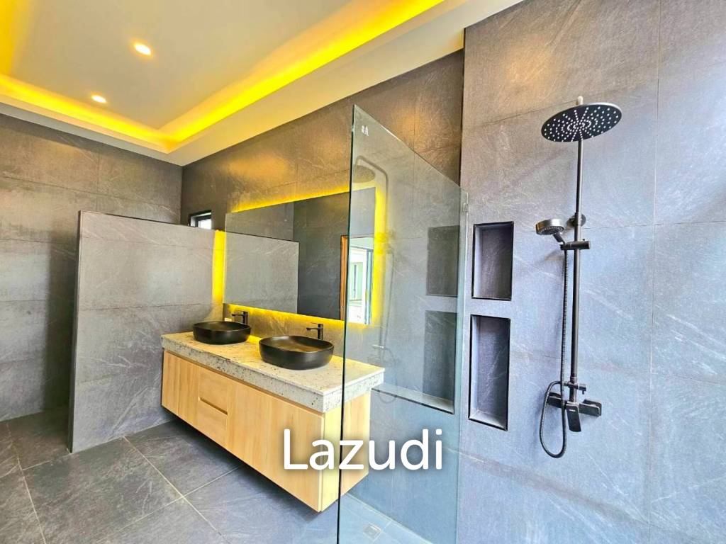 Modern 210 sqm Pool Villa on 640 sqm Land in Hin Lek Fai Hua Hin