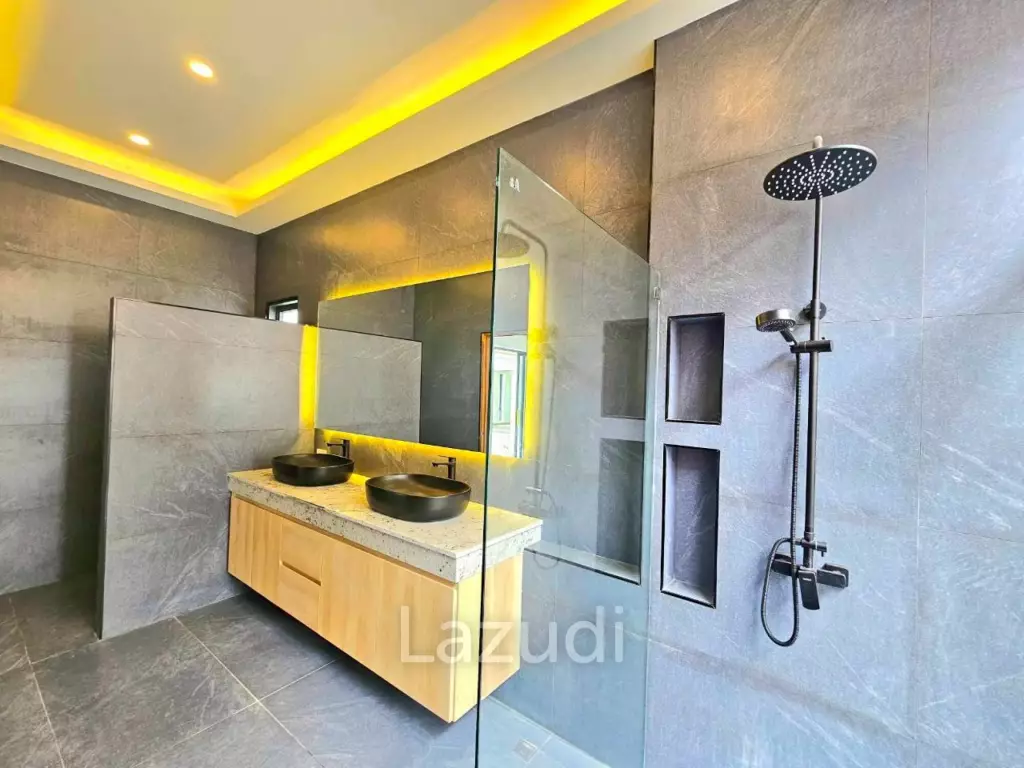 Modern 210 sqm Pool Villa on 640 sqm Land in Hin Lek Fai Hua Hin