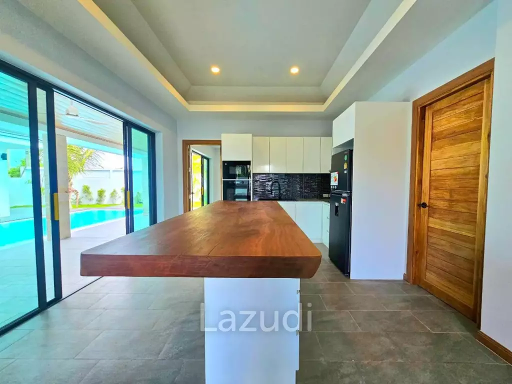 Modern 210 sqm Pool Villa on 640 sqm Land in Hin Lek Fai Hua Hin