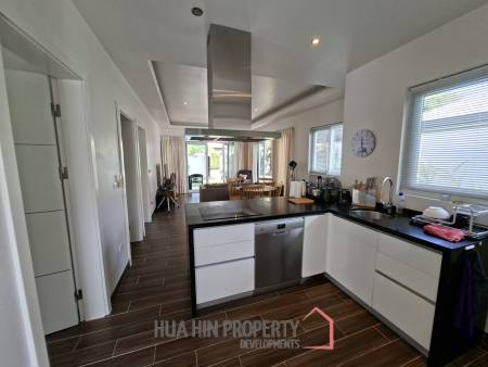 Charming 2 bed pool villa