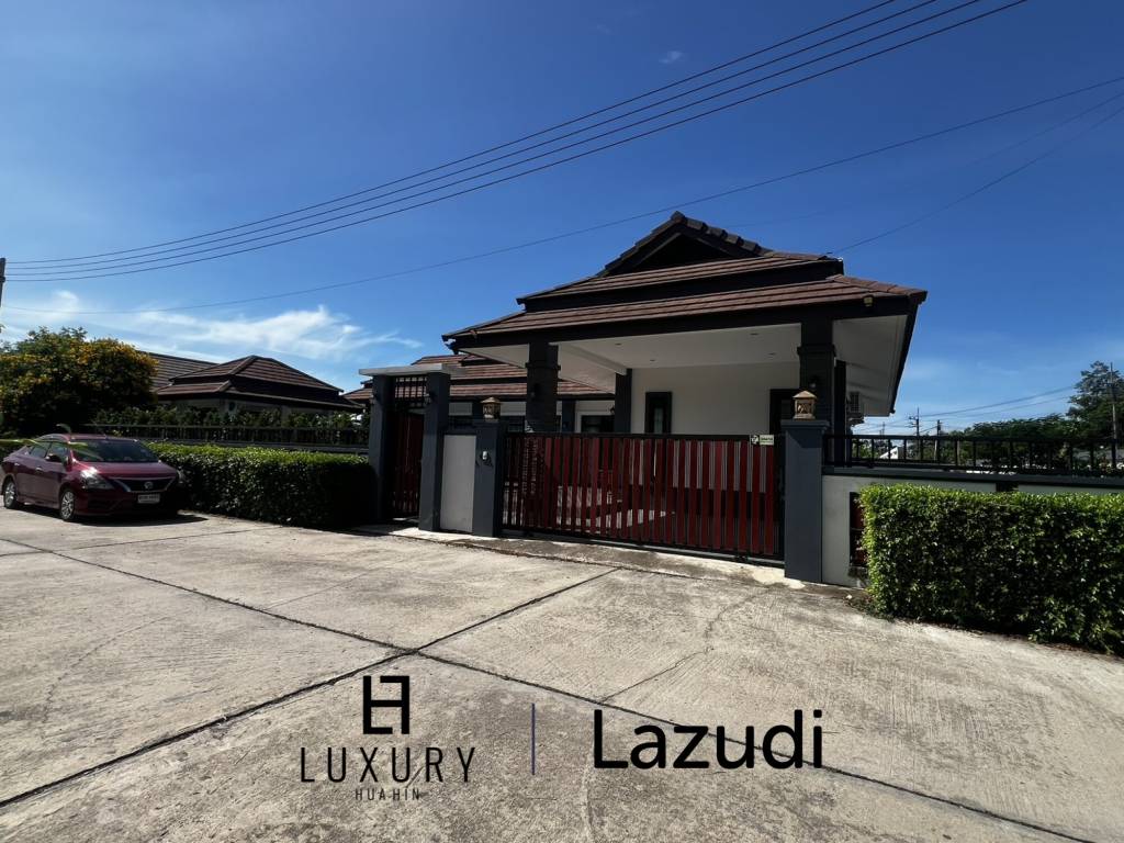À louer / piscine privée / surface habitable de 240 m²