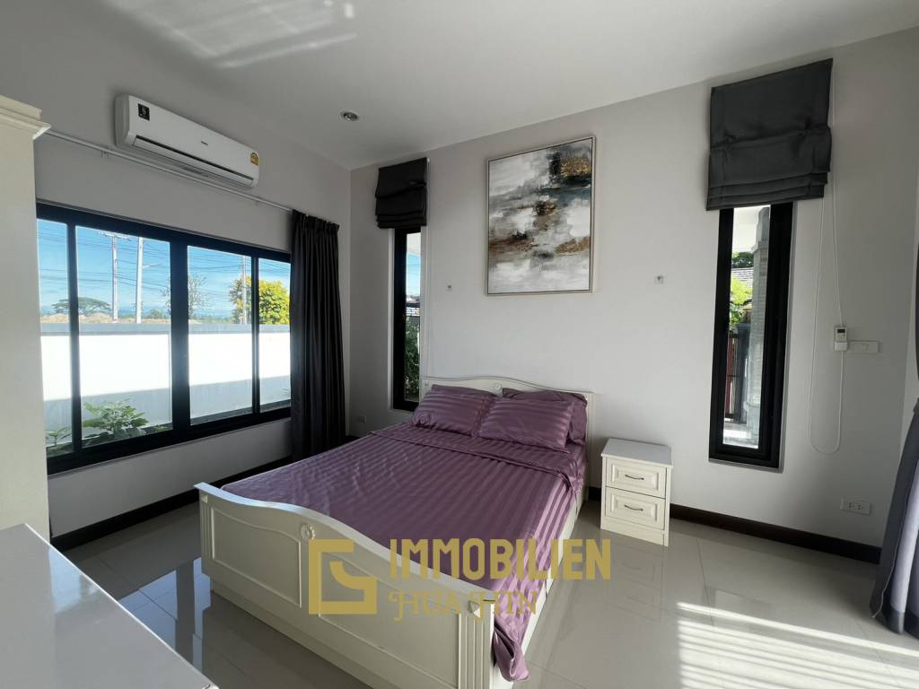 À louer / piscine privée / surface habitable de 240 m²