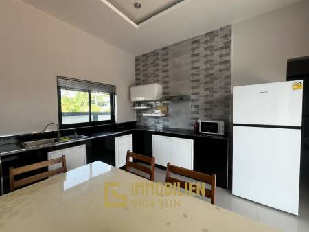 À louer / piscine privée / surface habitable de 240 m²