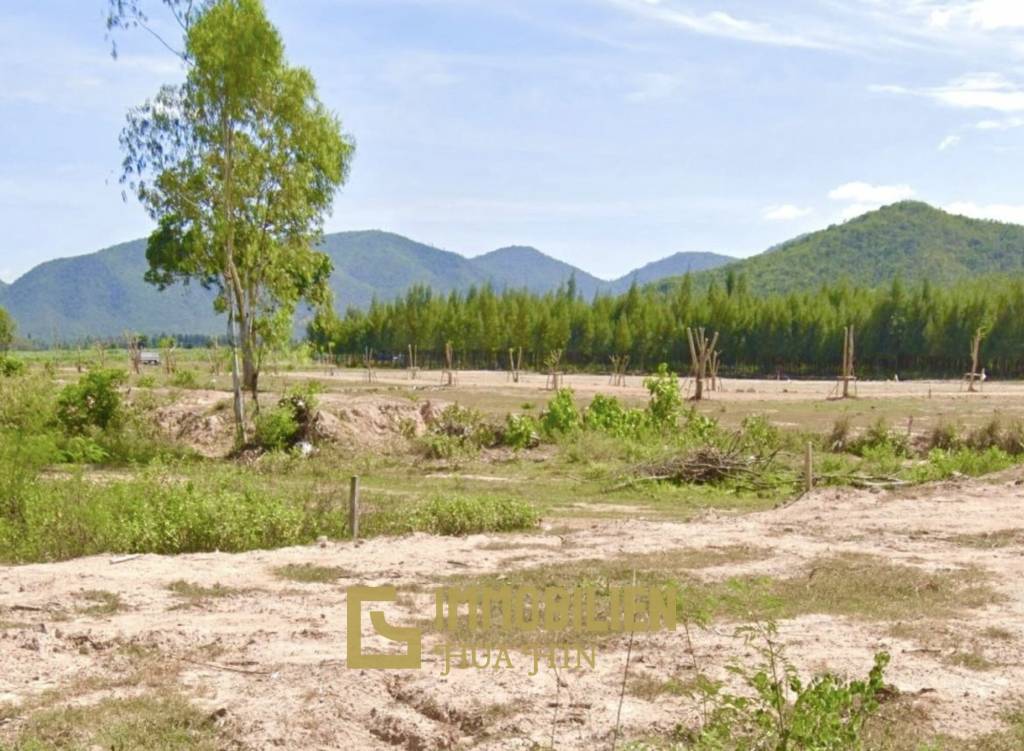 3-2-51 Rai Plot Land with Mountain Views in Cha-Am