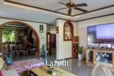 Spacious 300 sqm Detached Home on 1628 sqm Land in Nong Kae Hua Hin