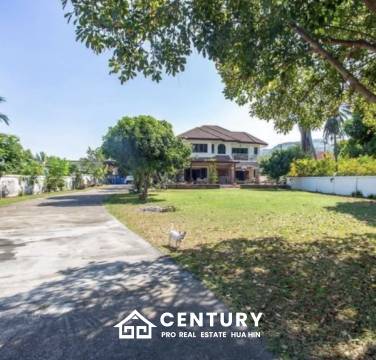 Spacious 300 sqm Detached Home on 1628 sqm Land in Nong Kae Hua Hin