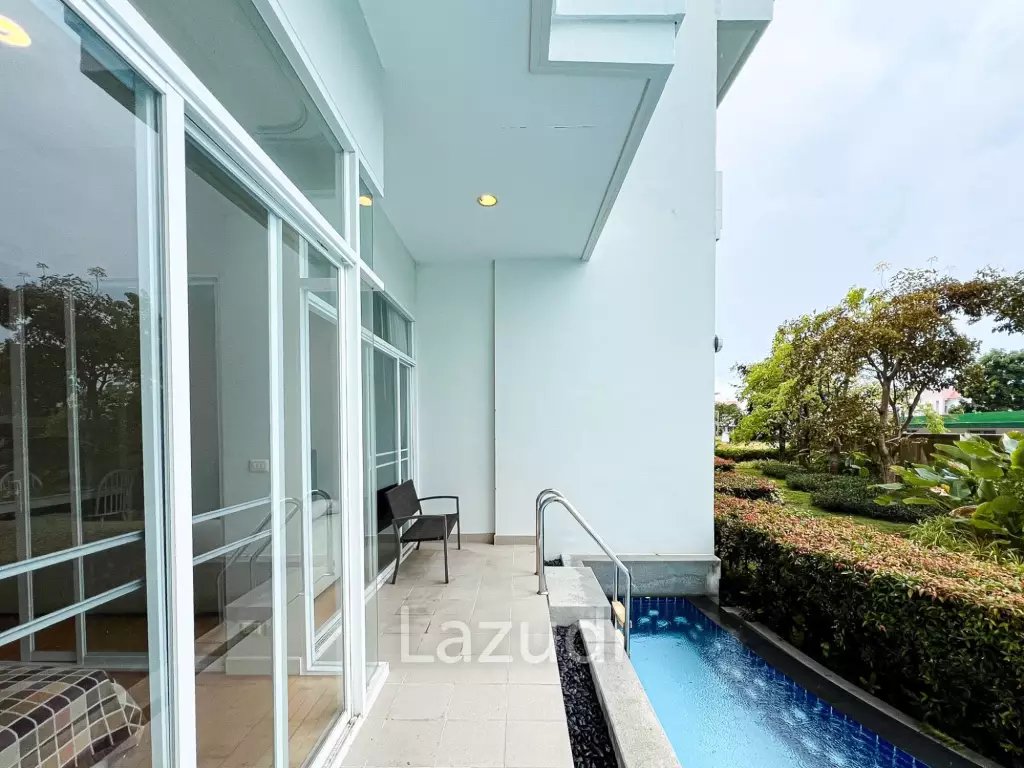 47 sqm pool-access 1BR condo at Boathouse