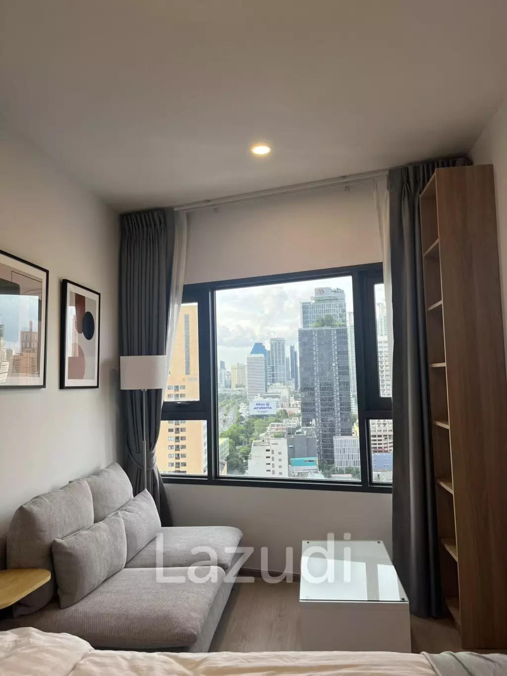 26.7 sqm high floor condo Life Rama 4 Asoke Khlong Toei