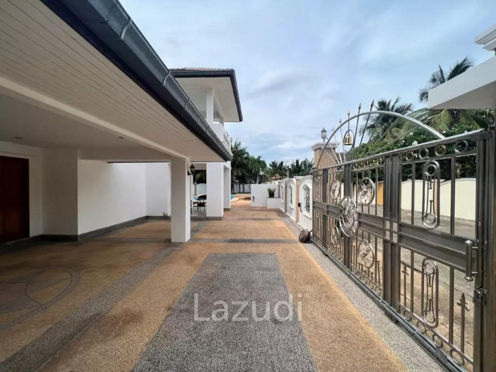 SUNSET VILLAGE 1 : 2 Storey 4 Bed Pool Villa on large corner plot