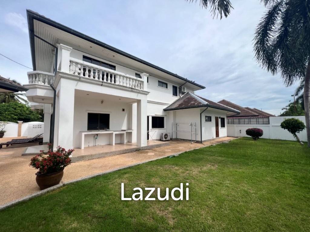 SUNSET VILLAGE 1 : 2 Storey 4 Bed Pool Villa on large corner plot