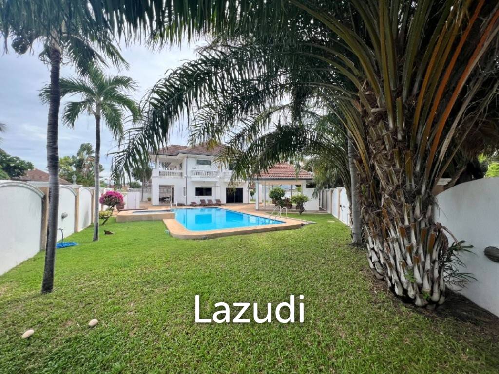 SUNSET VILLAGE 1 : 2 Storey 4 Bed Pool Villa on large corner plot