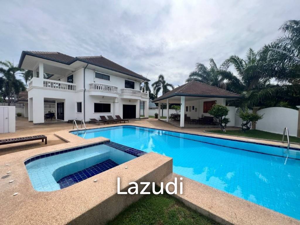 SUNSET VILLAGE 1 : 2 Storey 4 Bed Pool Villa on large corner plot