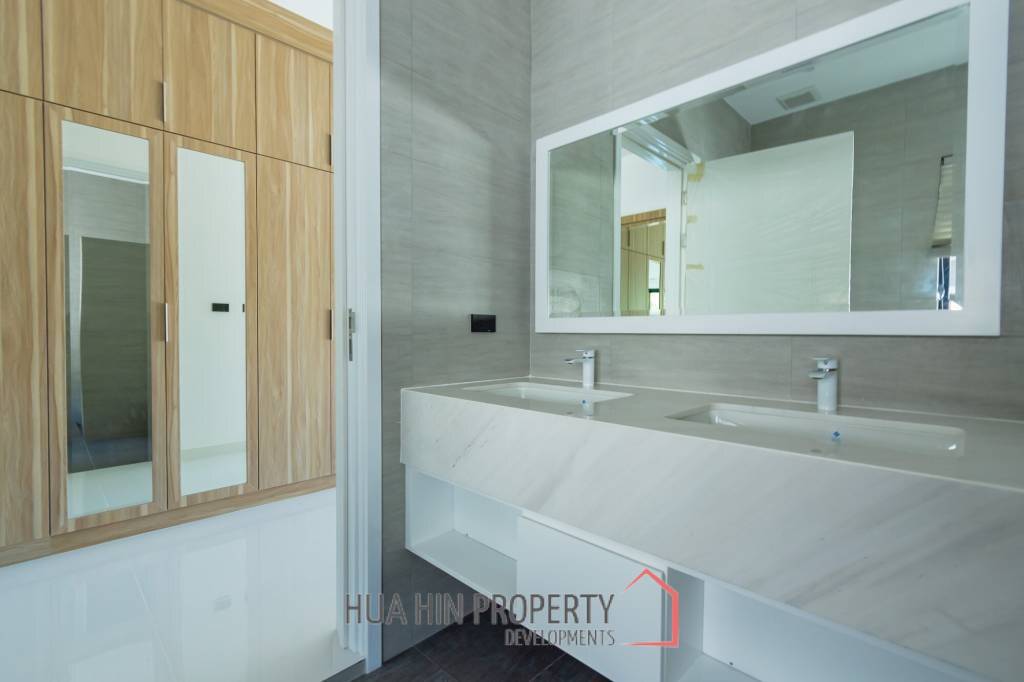 244 sqm modern pool villa in Hin Lek Fai Hua Hin- Off Plan
