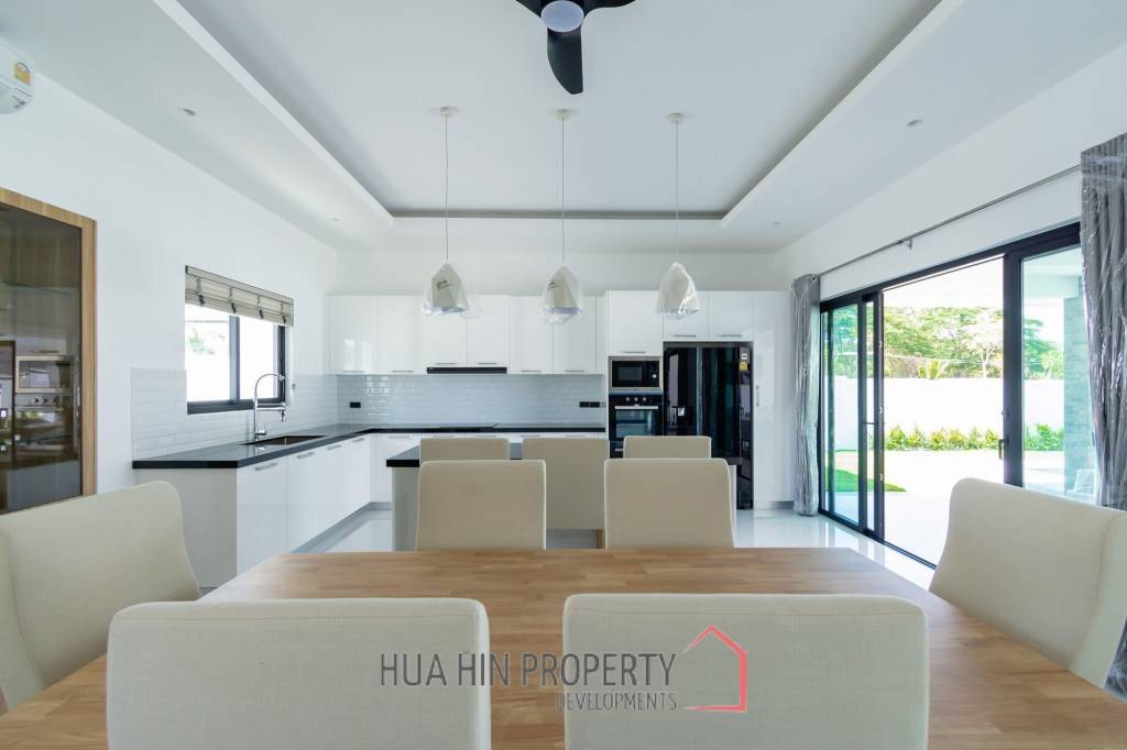244 sqm modern pool villa in Hin Lek Fai Hua Hin- Off Plan