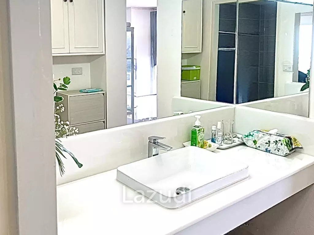95 sqm sea view condo at VIP Condochain Cha-am