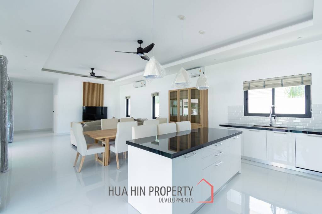 258 sqm modern pool villa in Hin Lek Fai Hua Hin- Off Plan