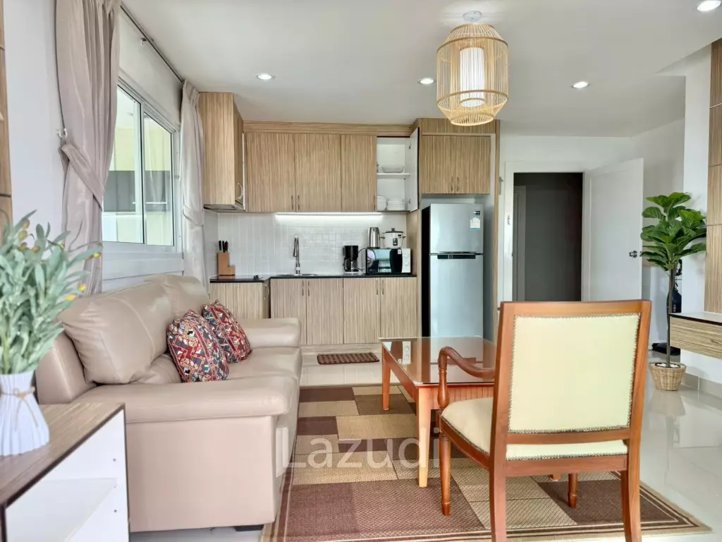 Spacious 1-Bedroom Condo for Rent at Porch Land Jomtien
