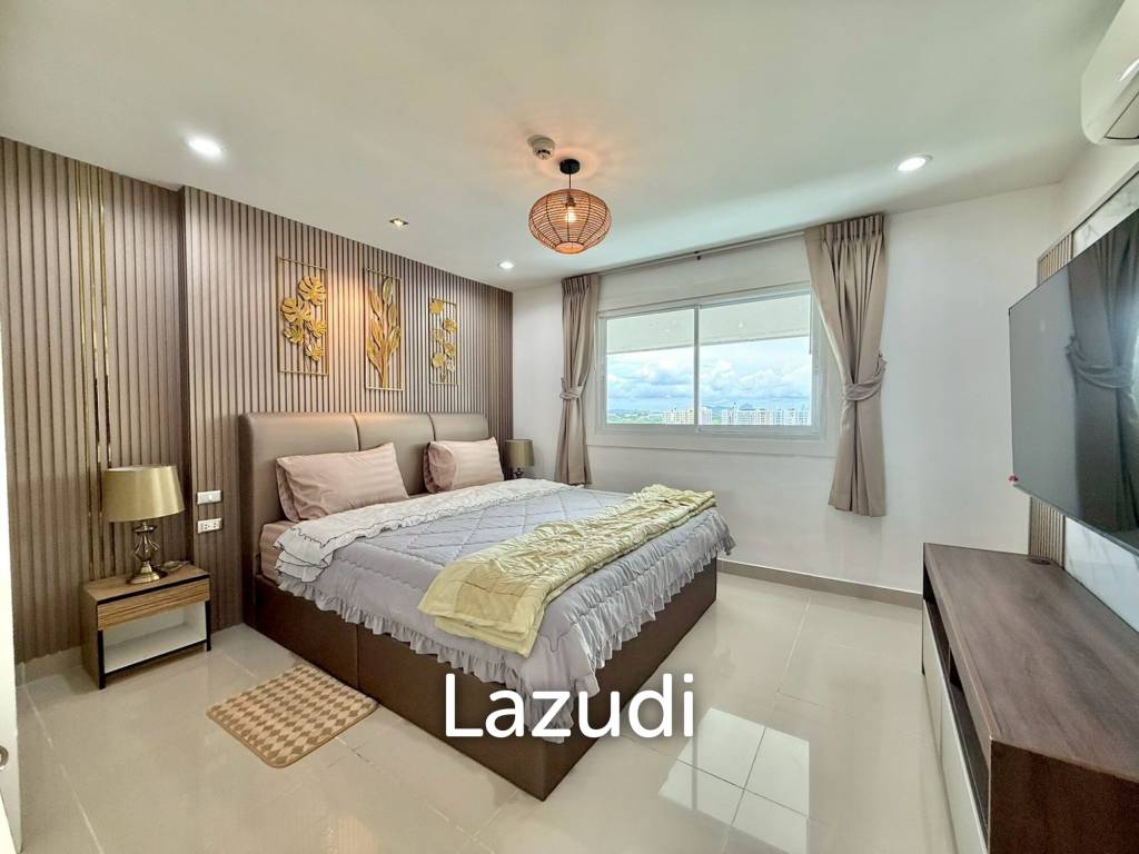 Spacious 1-Bedroom Condo for Rent at Porch Land Jomtien