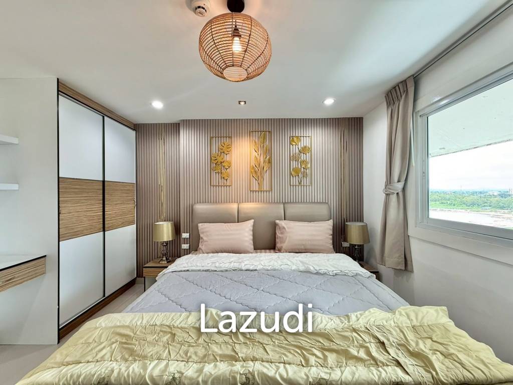 Spacious 1-Bedroom Condo for Rent at Porch Land Jomtien