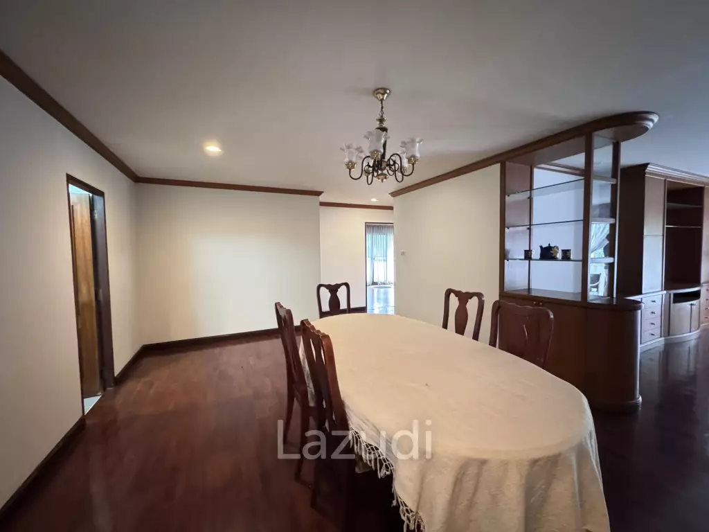 165 sqm 3-Bed Condo on 3rd Floor at Liang Garden Chong Nonsi