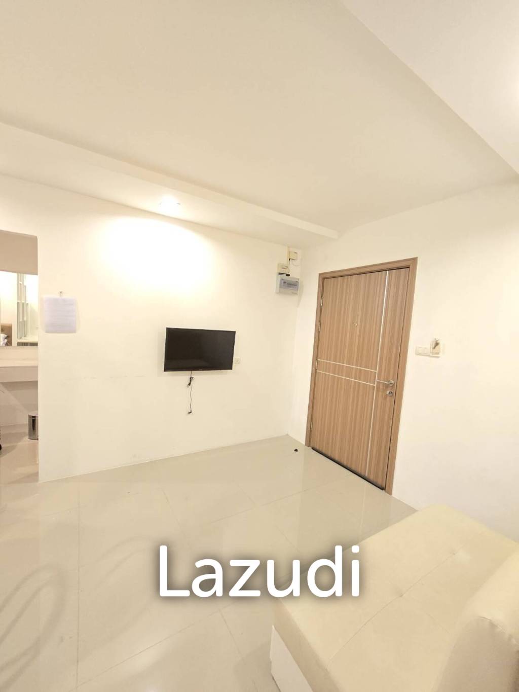 Spacious 1-Bedroom Condo for Sale in Mueang Phuket