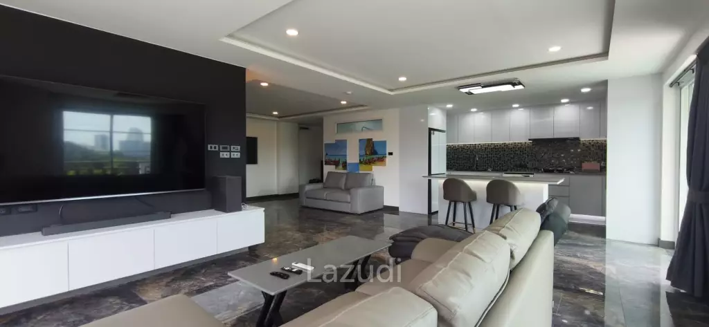 Magnificently Renovated 3-Bedroom at Royal Hill Resort