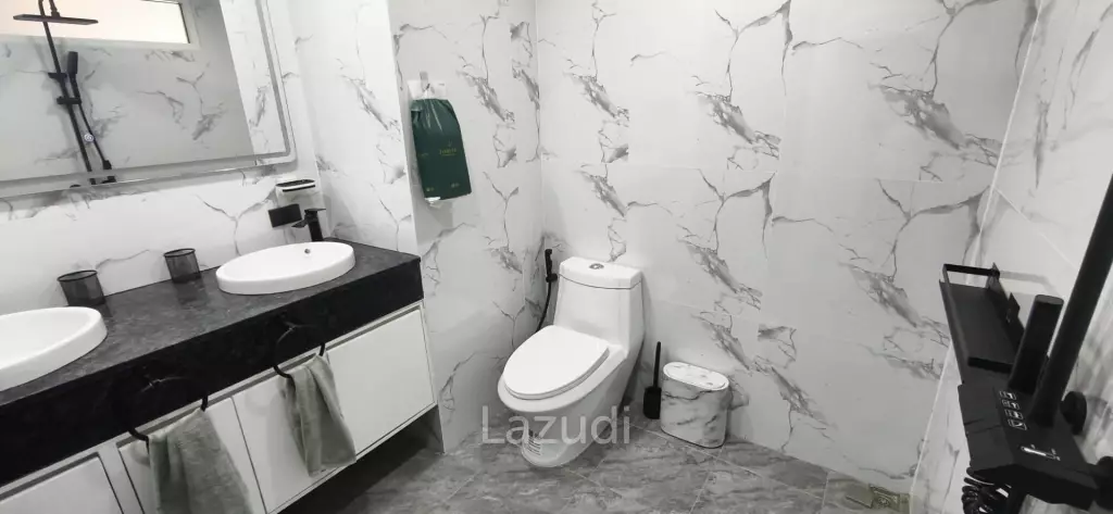 Magnificently Renovated 3-Bedroom at Royal Hill Resort